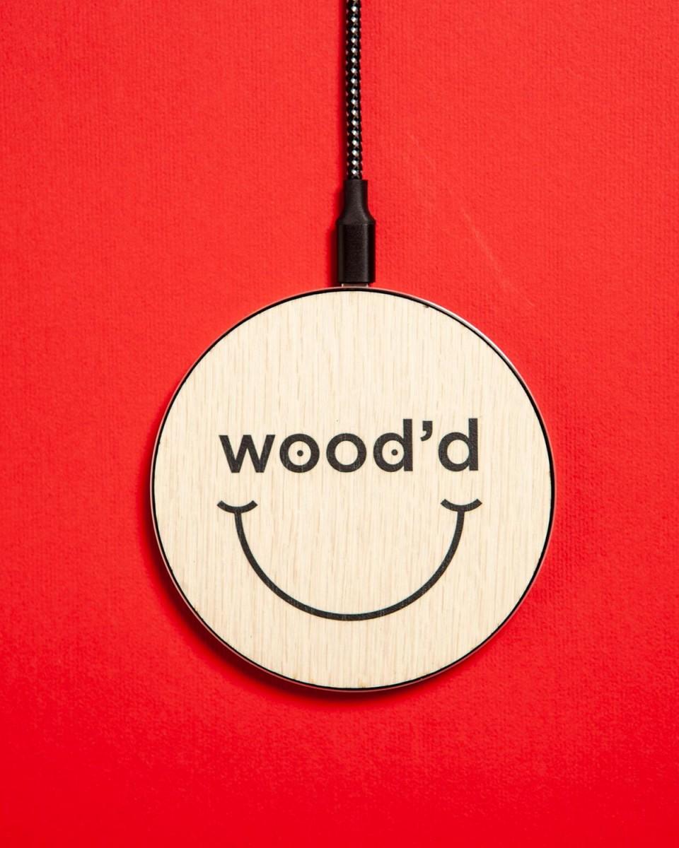 Wood'd Smile Charger Economico